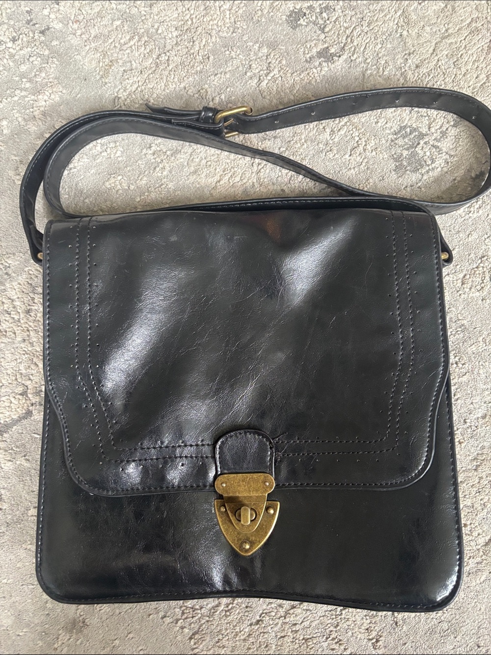 Y2K Mossimo Supply Co. Black Leather Shoulder Bag with Brass-tone Clasp